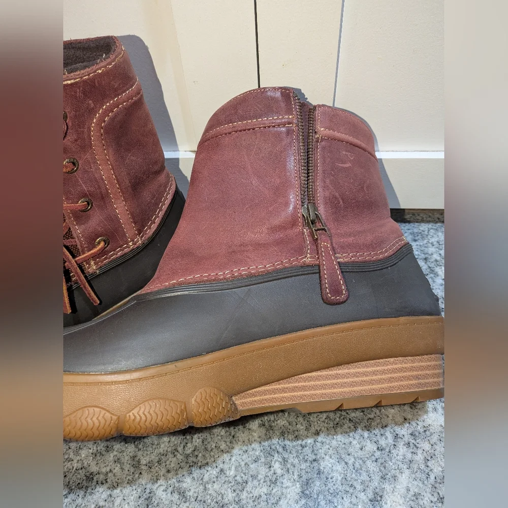 Sperry stylish brown